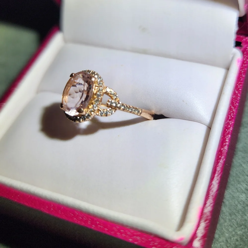 Helzberg Diamonds Pink Morganite - Picture 3 of 12